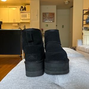 Black UGG minis